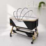 تخت الأطفال الفاخر الملكي iBaby Z3 – مساحة أكبر، هيكل مخشب أنيق